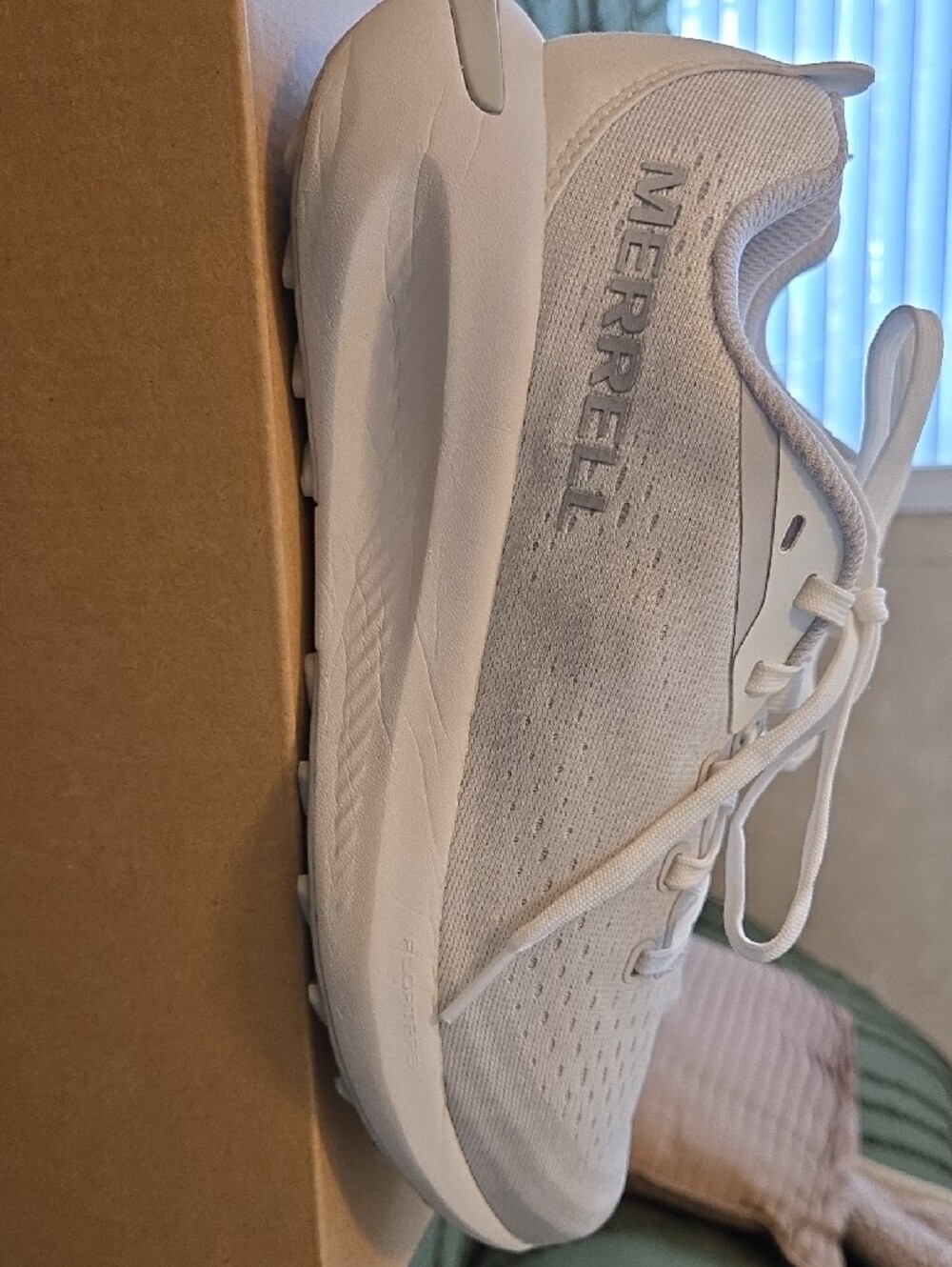 Merrell Women's White Morphlite White & Gray Athletic Sneakers Size 9 - Picture 3 of 9